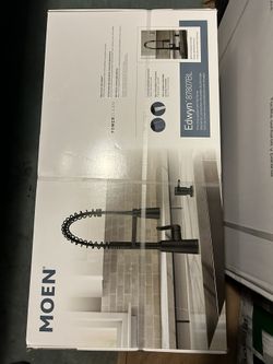 Moen Edwyn Matte Black Single Handle Deck-mount Pull-down Kitchen Faucet with Sprayer,BRAND NEW
