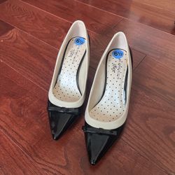 Anne Klein iFlex Pointed-Toe Pumps Size 6.5