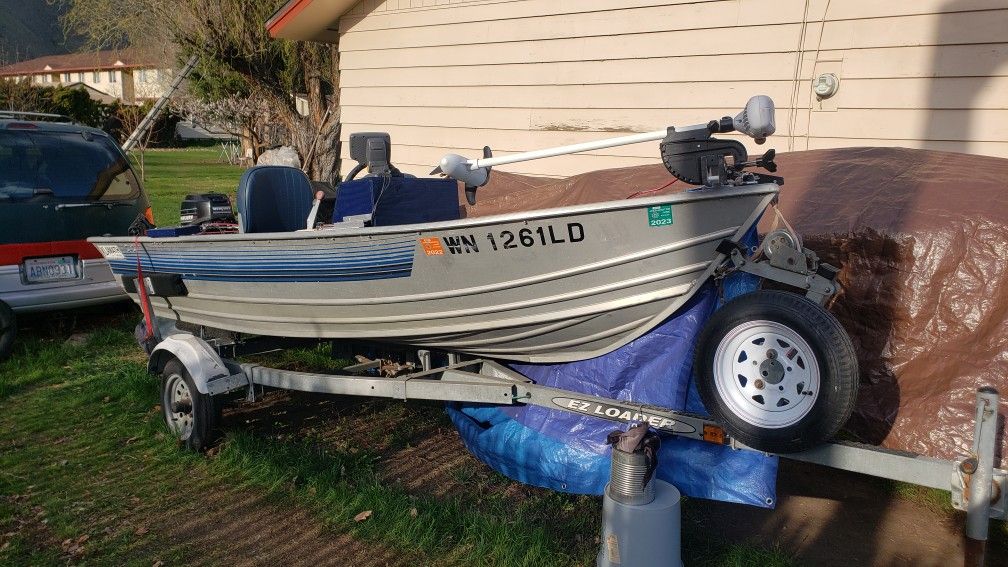 Klamath Fully Welded 12ft Boat Full Package 2,900 for Sale in