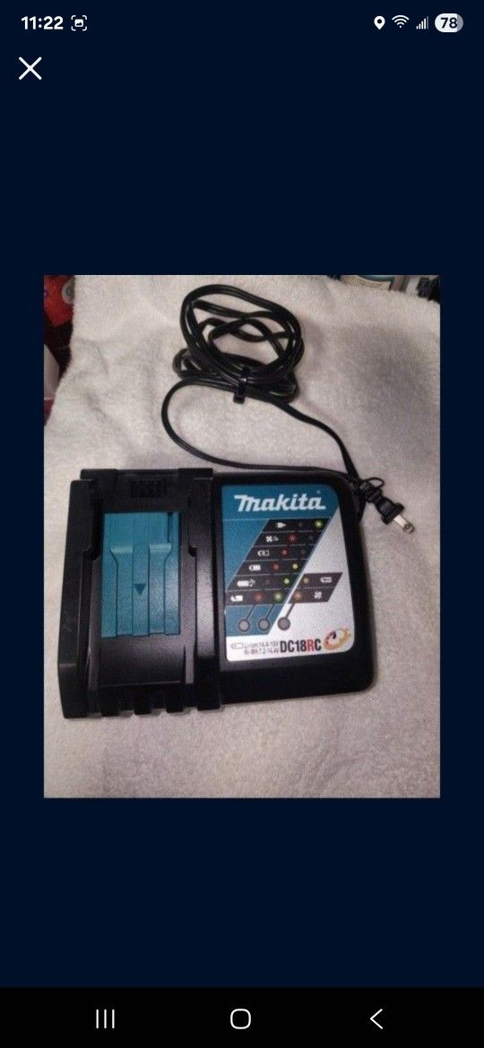 Makita Charger New Nuevo