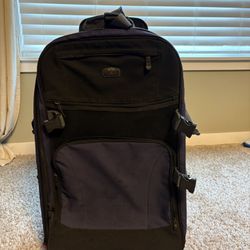 Skyway Suitcase -Medium