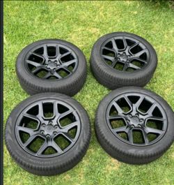 Set of 4 Dodge Black Alloy Wheels with Tires