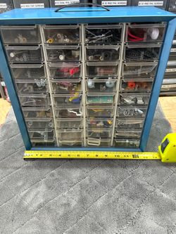 METAL HARDWARE ORGANIZER    (LOADED W/ MISC HARDWARE)