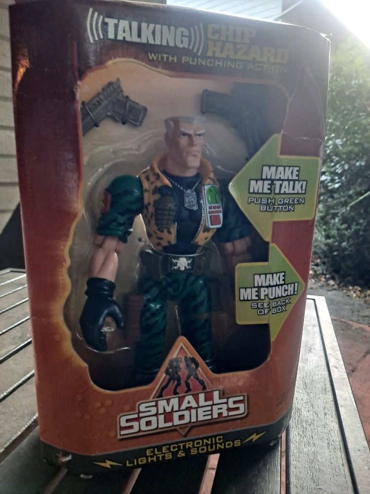 Hasbro Small Soldiers: Chip Hazard 12" Talking Action Figure - NIB!