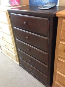 Pinewood 5 Drawer Dresser