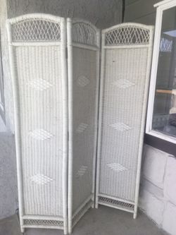 3 Panel Wicker