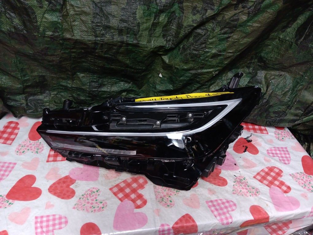 2023-24 Toyota Prius Left Headlight
