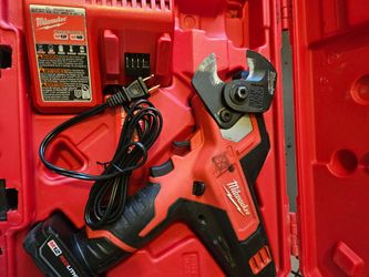Milwaukee cable cutter Kit