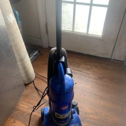 Bissel Vacuum Liggtweught