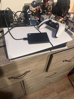 PS5 + Controller