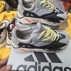 Adidas Yeezy 700 Boost Wave Runner