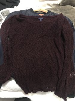 BURGANDY SWEATER