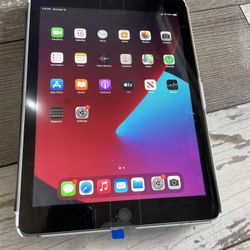 iPad 6 Wifi + Cellular With Case And Charger 