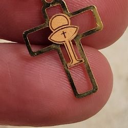 10k pendant Carved Cross UNISEX