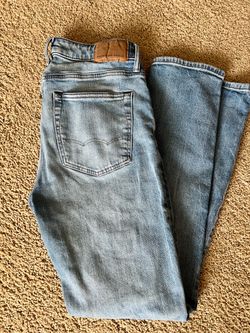 American Eagle AirFlex + athletic fit men’s jeans