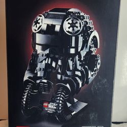 LEGO Star Wars: Tie Fighter Pilot Helmet 75274 New Sealed.