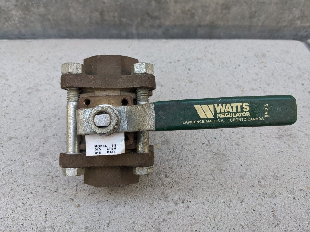 New  Watts Regulator 1-1/4\