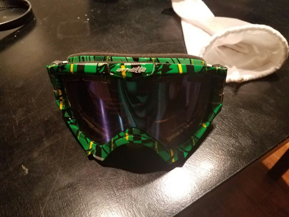 Brand new Arnette snowboarding goggles