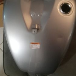 Suzuki Boulevard C50 Gas Tank  2 Dents