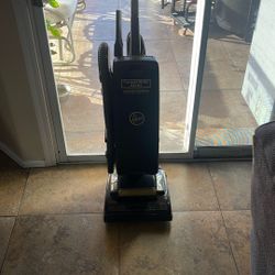 Turbo Power Hoover 2200 Vacuum Cleaner