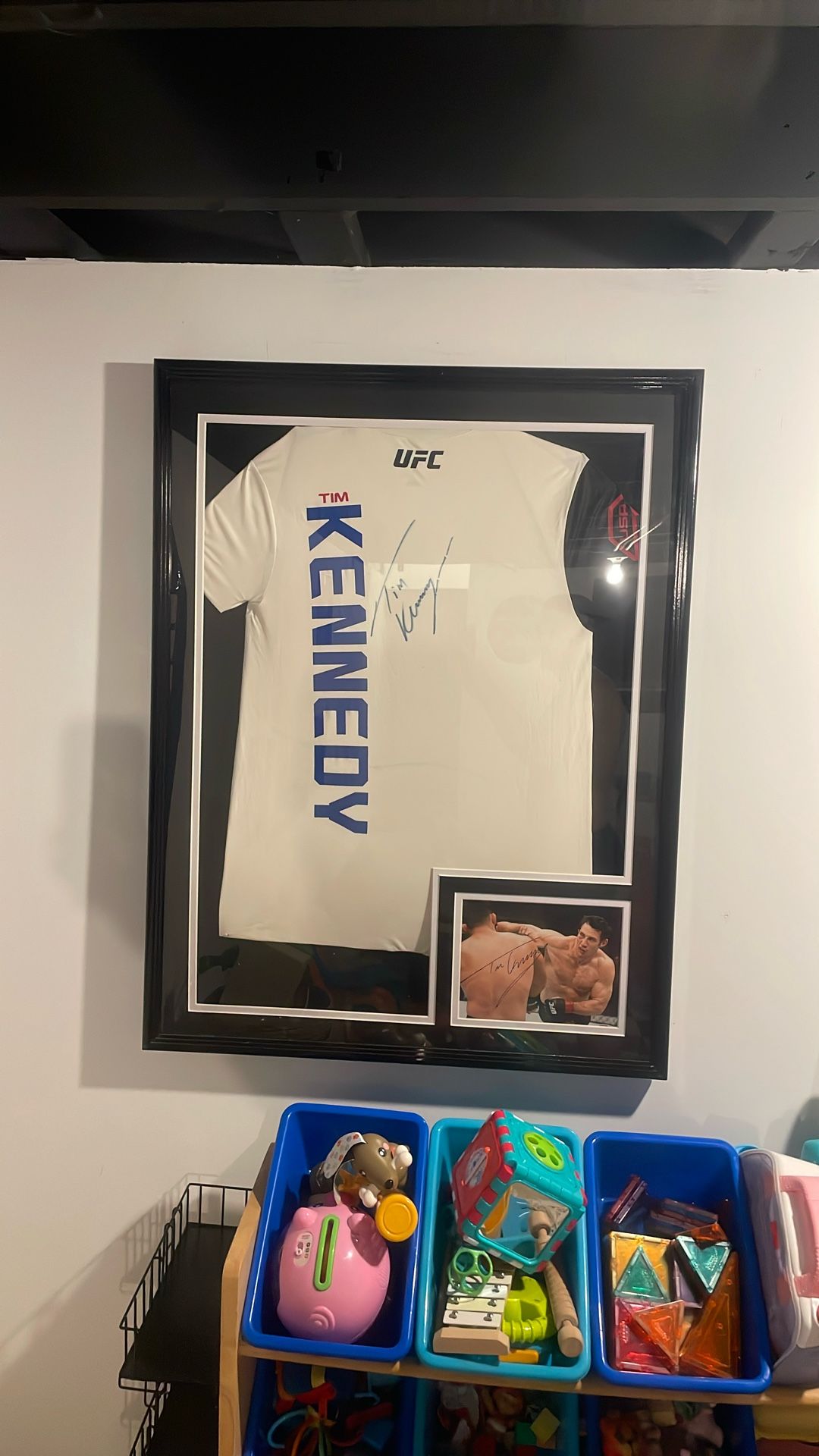 Tim Kennedy Signed UFC Walkout Jersey / Photo