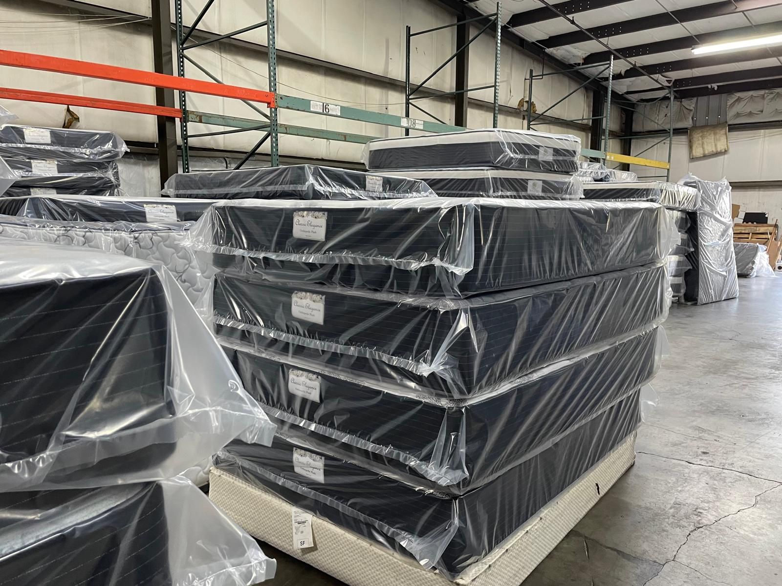  ✅✅TWIN,FULL,QUEEN AND KING MATTRESS STARTING AT $150‼️A SET BEST PRICE IN TOWN BEST PRICE ON  BRAND NEW PLUSH TOP MATTRESS 