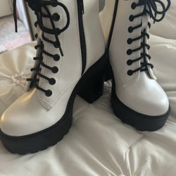 White Women Boots 