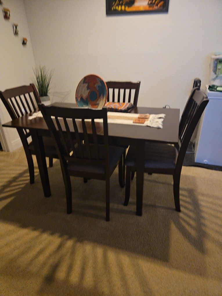Dining Set