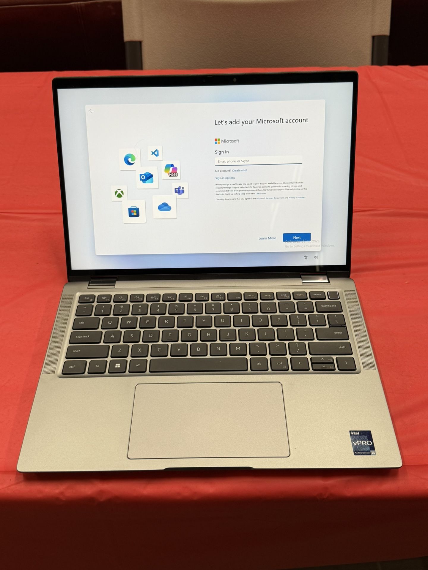 Dell Latitude 7440 Laptop 2-in-1 Computer 