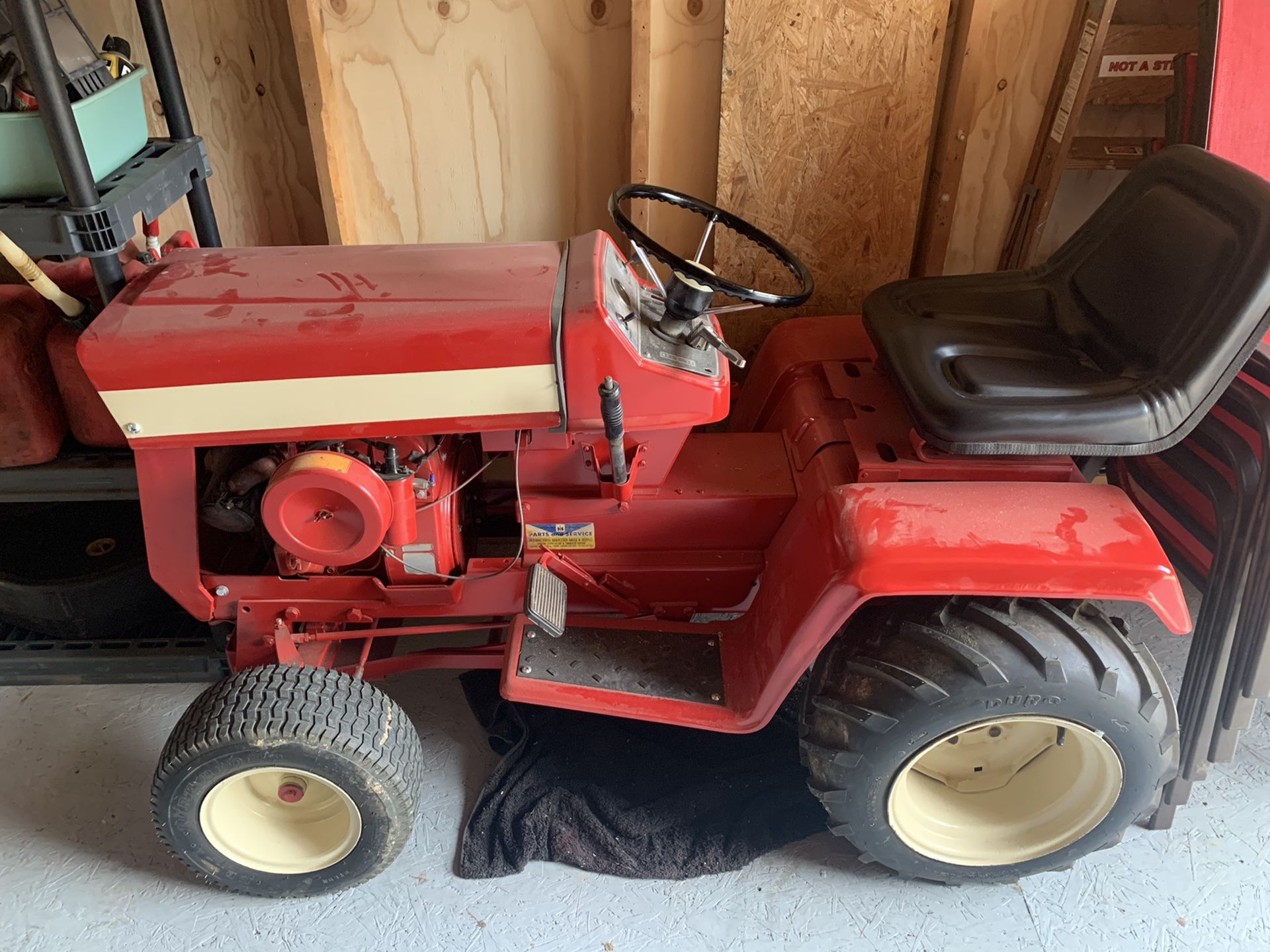 Cub cadet lawn mower