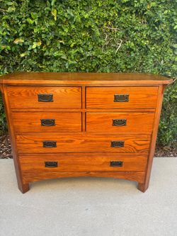 Arts & Crafts Mission Style Oak 6-Drawer Dresser/Chest of Drawers