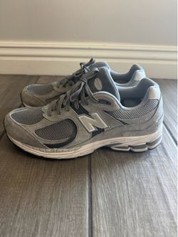 New Balance 2002r