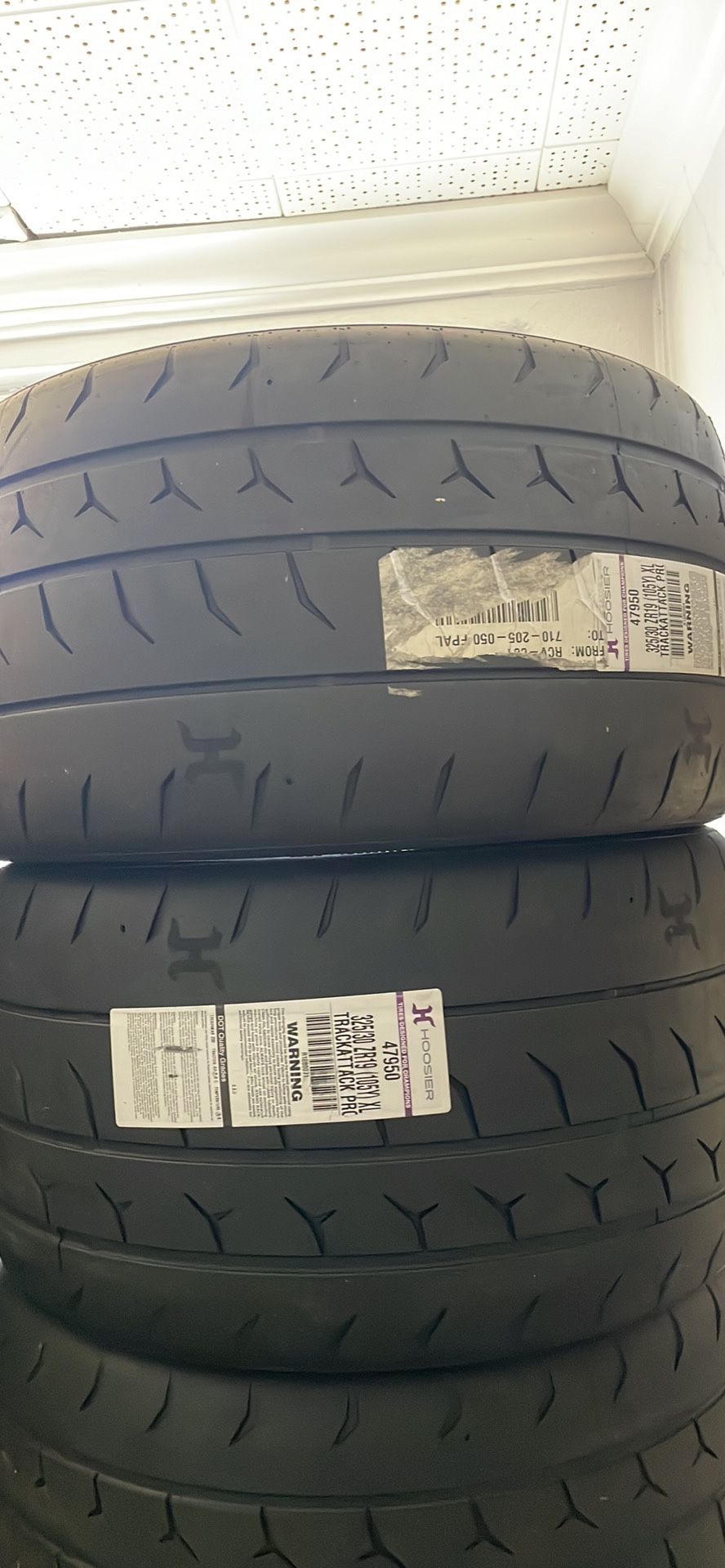 325-30-19 HOOSIER TRACK ATTACK PRO TIRES (2) NEW INSTALLED WE FINANCE
