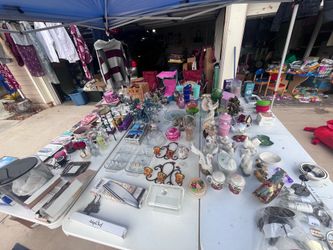 Yard sale today only 7/26 address is description