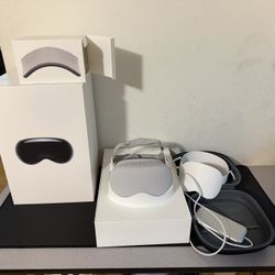 Apple Vision Pro M2 256GB AppleCare+ 