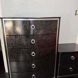 Queen bed Frame with drawers