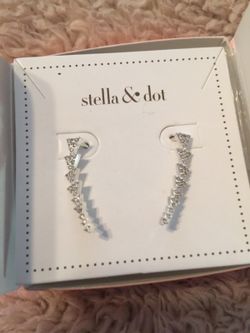 STELLA AND DOT EARRINGS