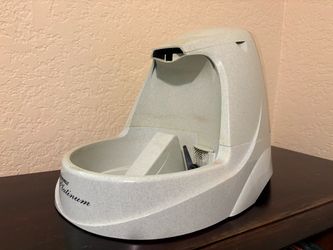 Drinkwell Platinum Cat / Dog Drinking Fountain