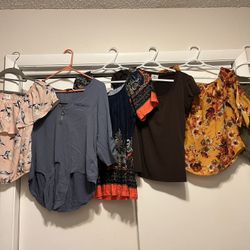 Women’s Size Small Shirts 