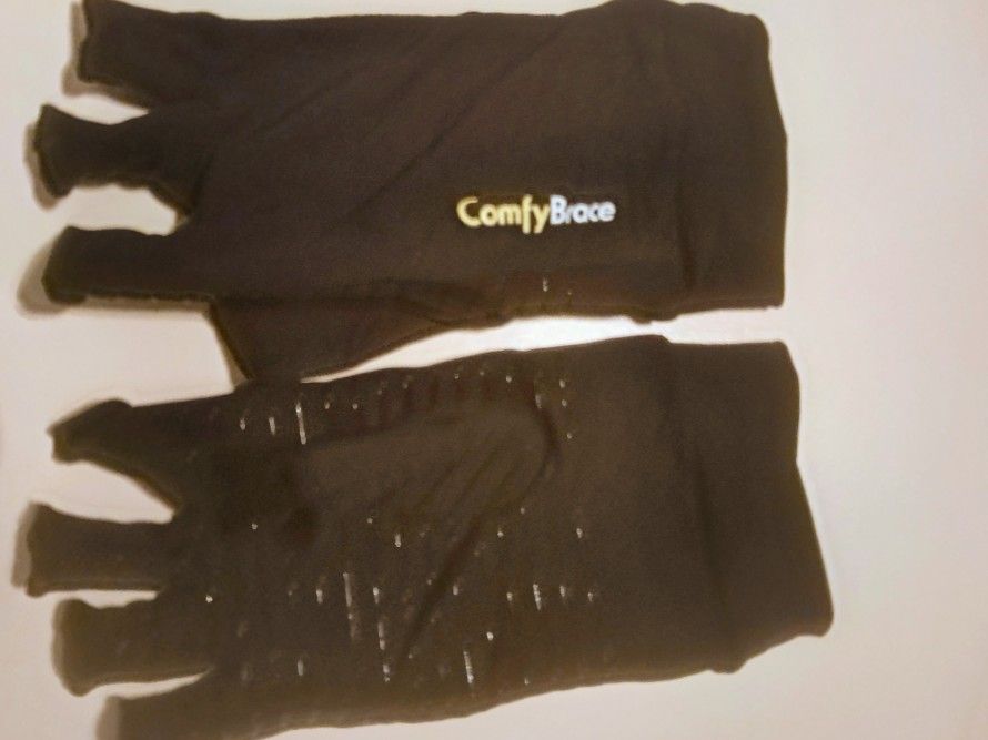 NEW Compression Gloves