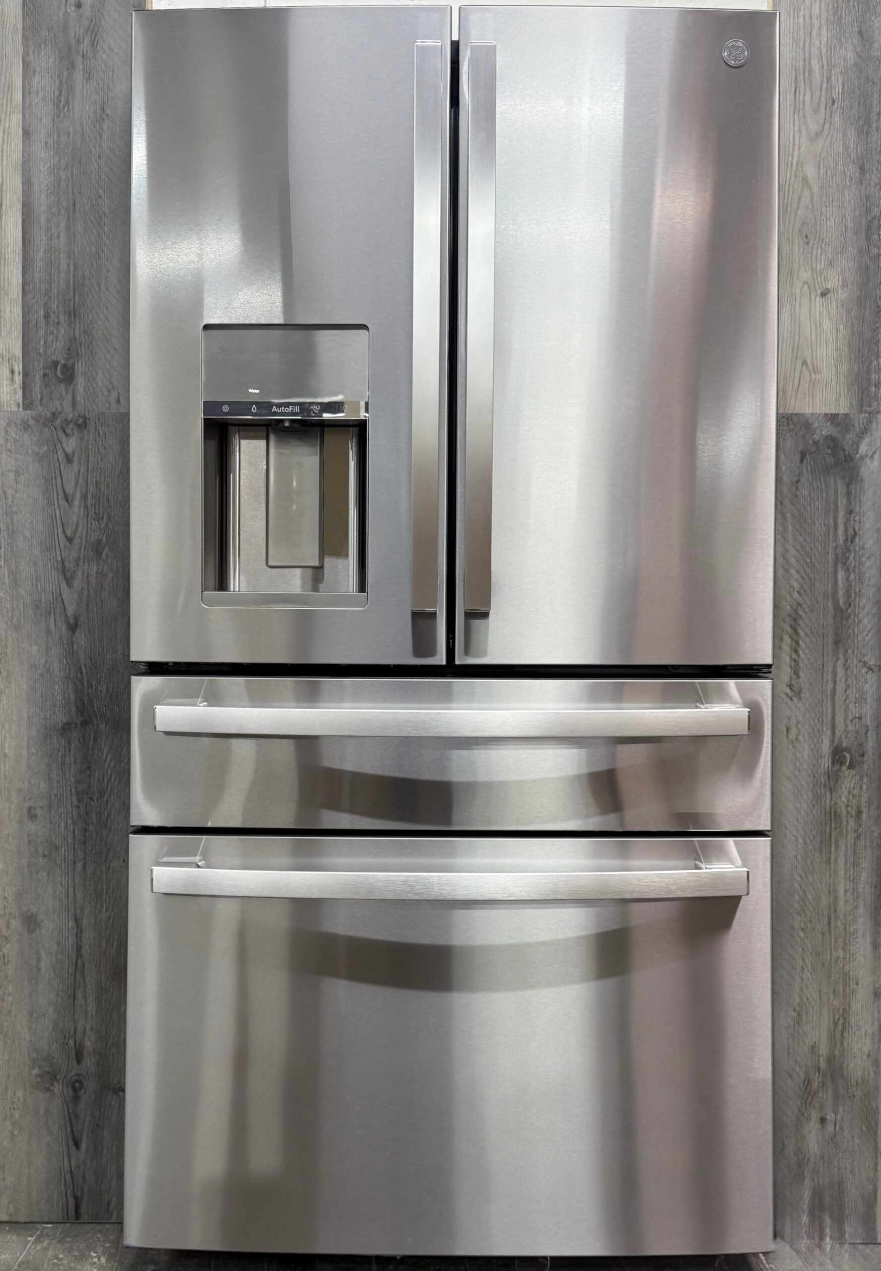 GE Refrigerator PVD28BYNFS 01725 .
