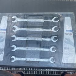 Matco Tools Flare Open End Flare But Wrench set New