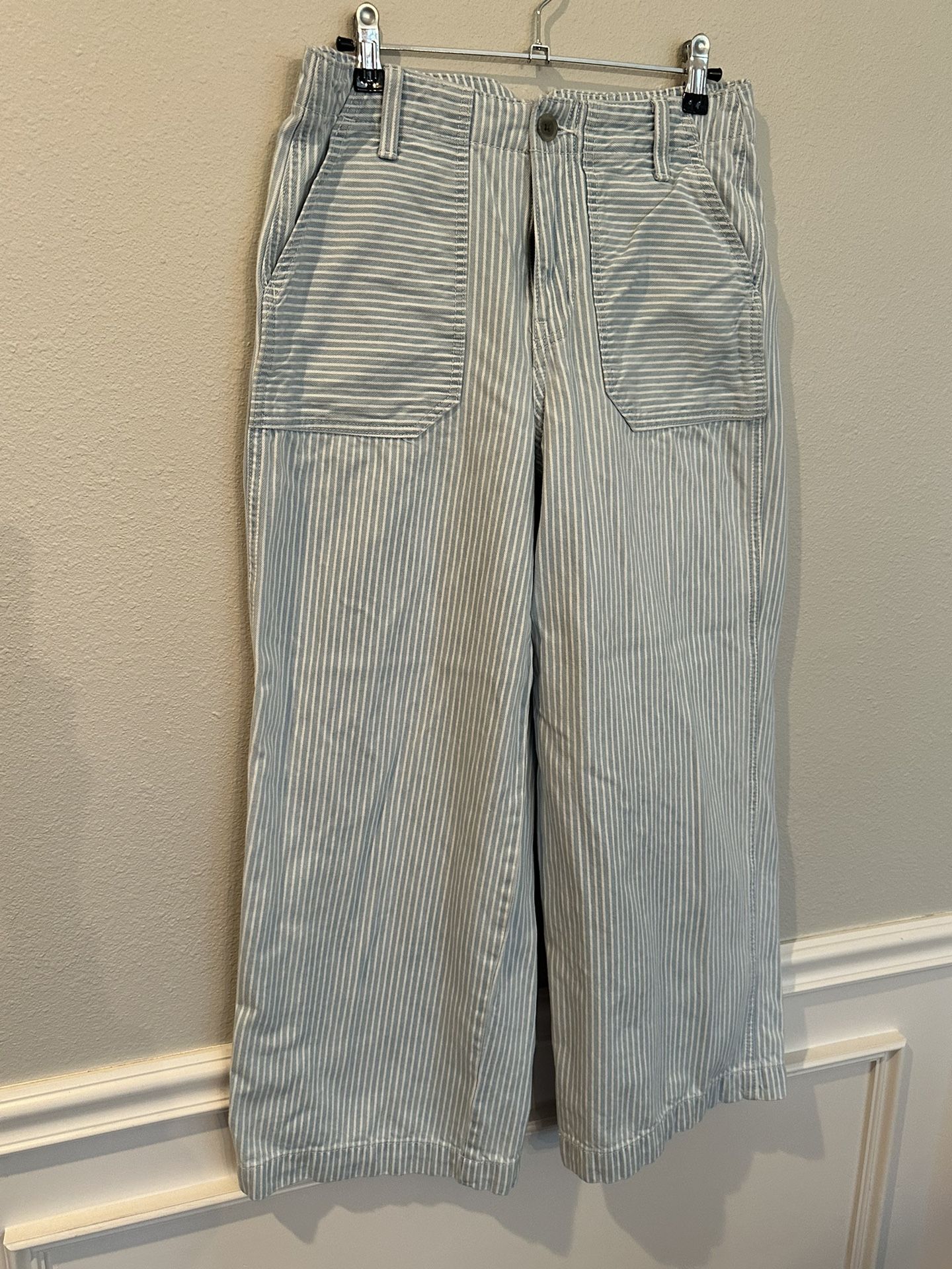 Women’s Old Navy Blue And White Stripe Baggy Wide Leg Jeans 