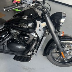 2019 Suzuki Boulevard C90 - Clean title 