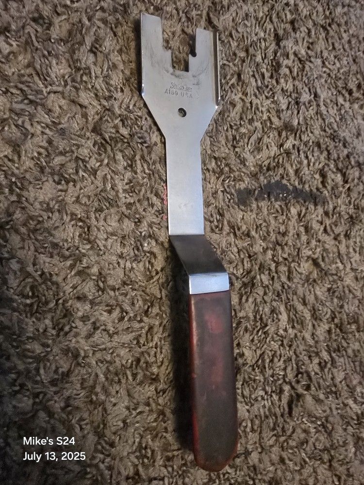 Snap On Door Handle Tool