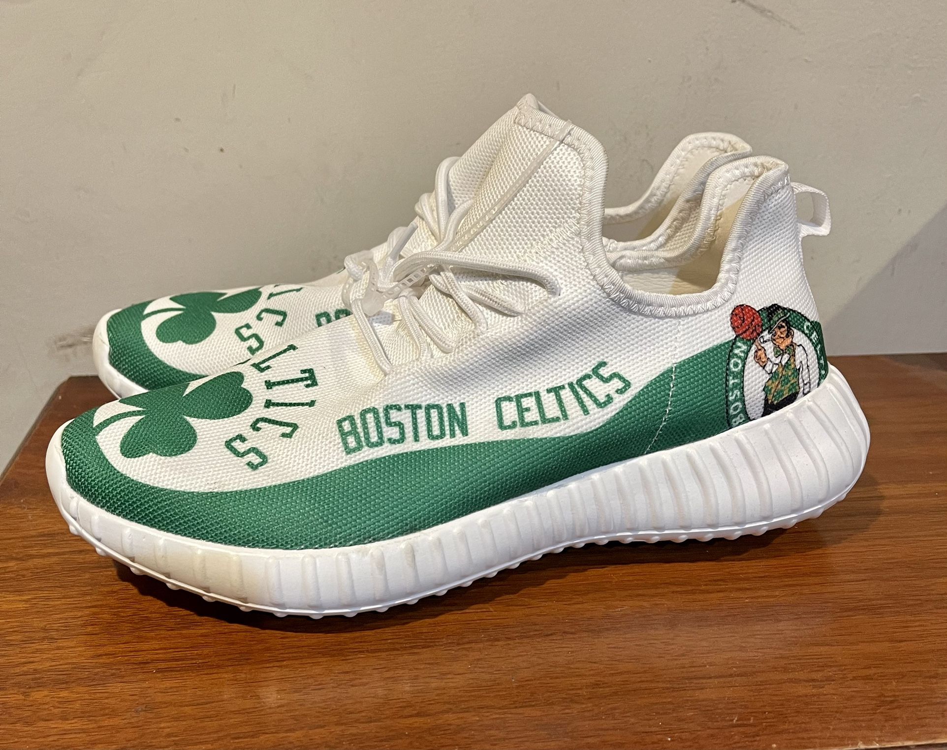 Size 42 (9M)  Boston Celtics Shoes 