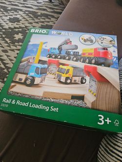 Brio rail and road loading set