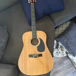 Alpine Acoustic Guitar