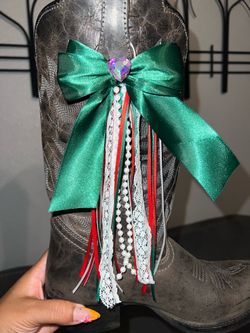 Mexico boot bows