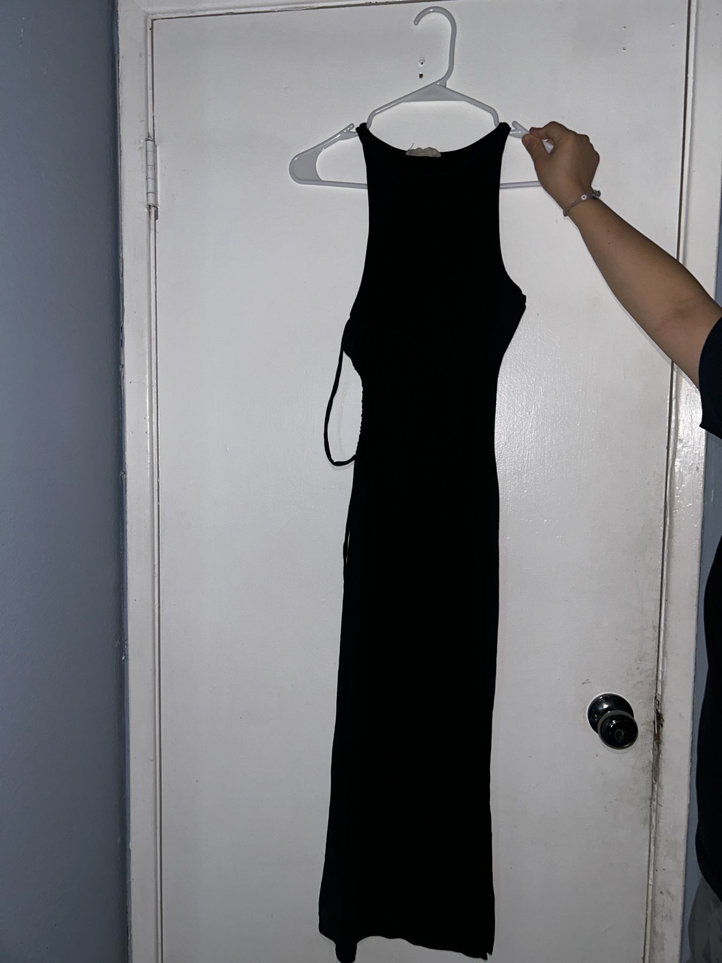 Long Open leg black dress 
